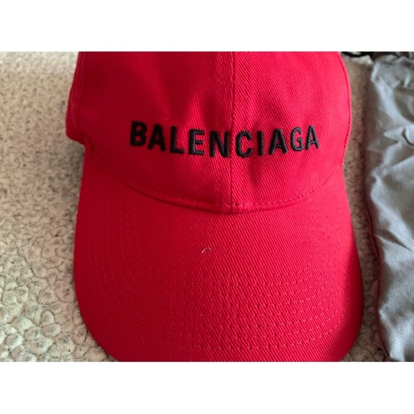 BALENCIAGA CAP - Picture 3 of 10